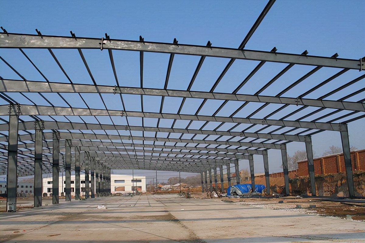 如何避免制作钢结构厂房过程中出现问题，建议看这几点
