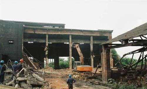 厂房拆除后重建 原厂房账面价值 固定资产清理_钢结构厂房拆除价格_北京丰台区厂房拆除公司