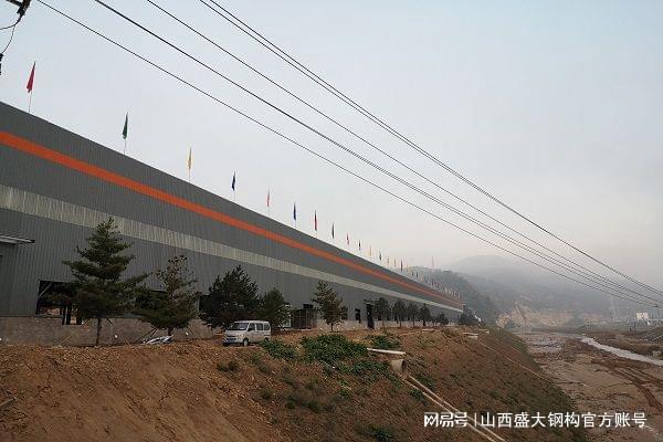 广西南宁银双轻凭钢活动厂房_钢结构厂房基础图_钢架结构厂房图
